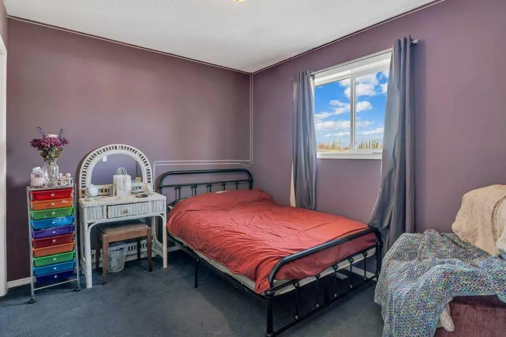 73 Lansbury Close
