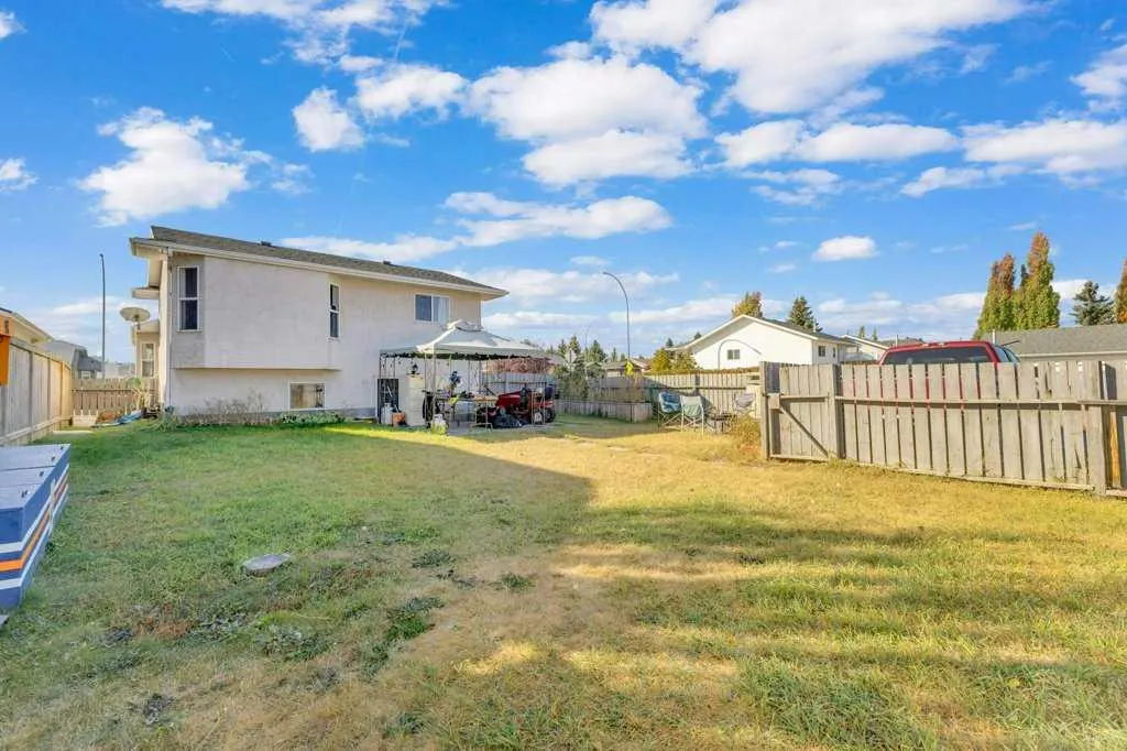 73 Lansbury Close