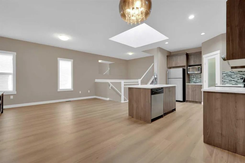 87 Baysprings Way SW