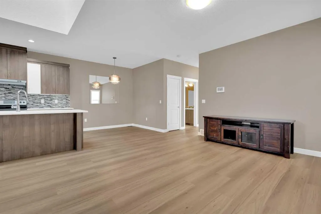 87 Baysprings Way SW