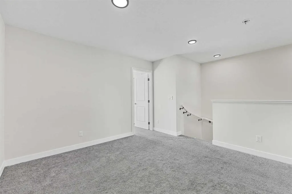 33 BELMONT Drive SW