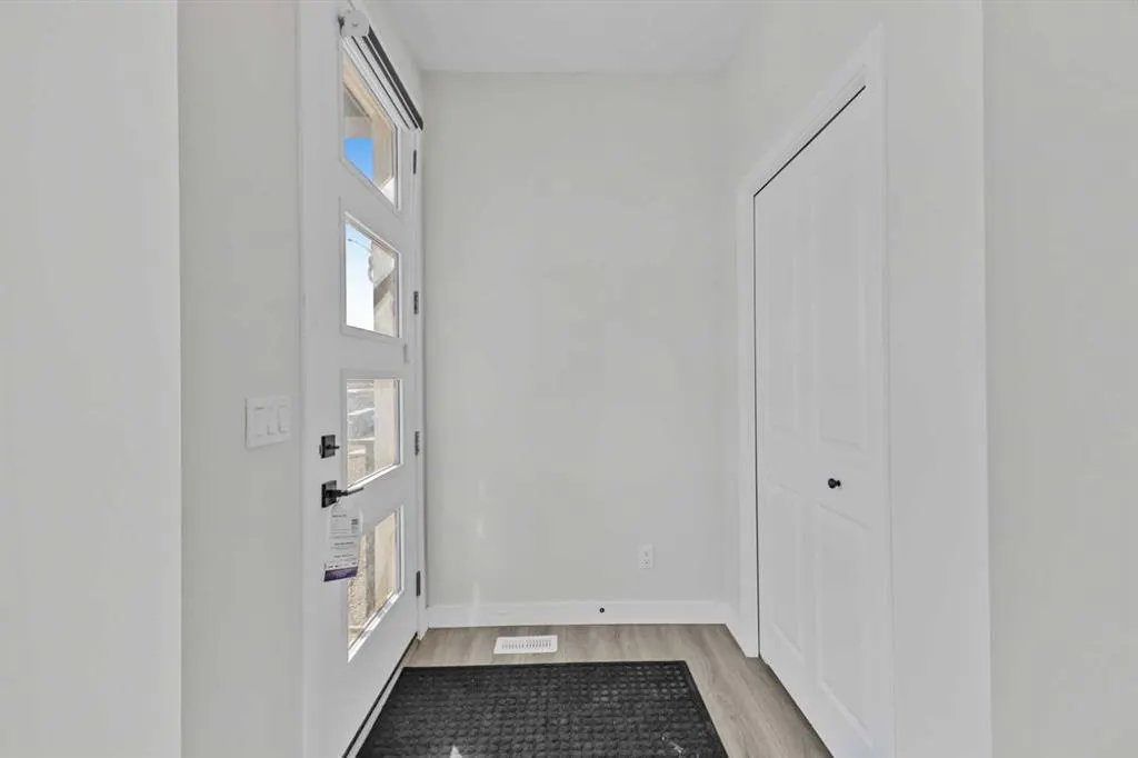 33 BELMONT Drive SW