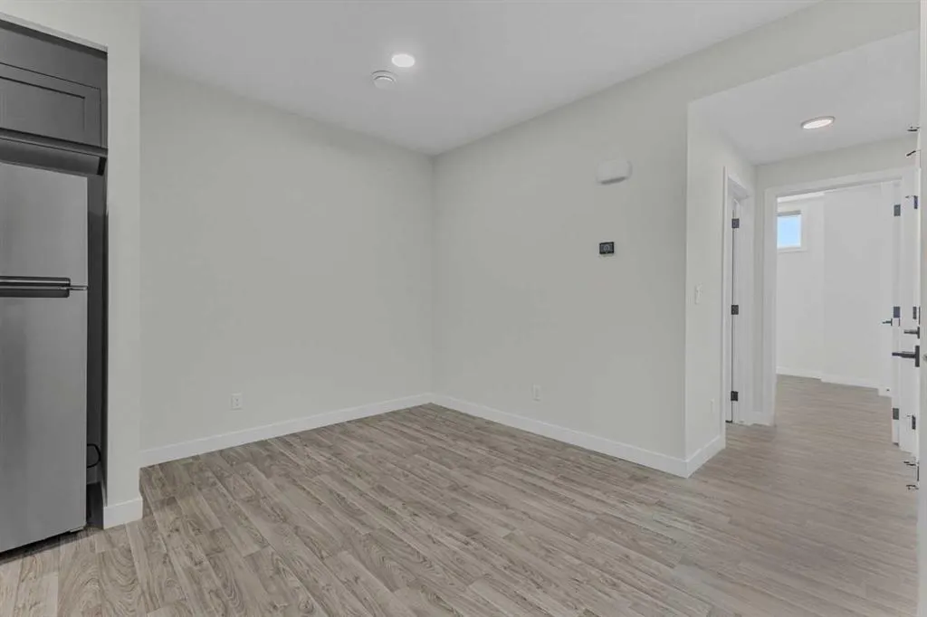 33 BELMONT Drive SW
