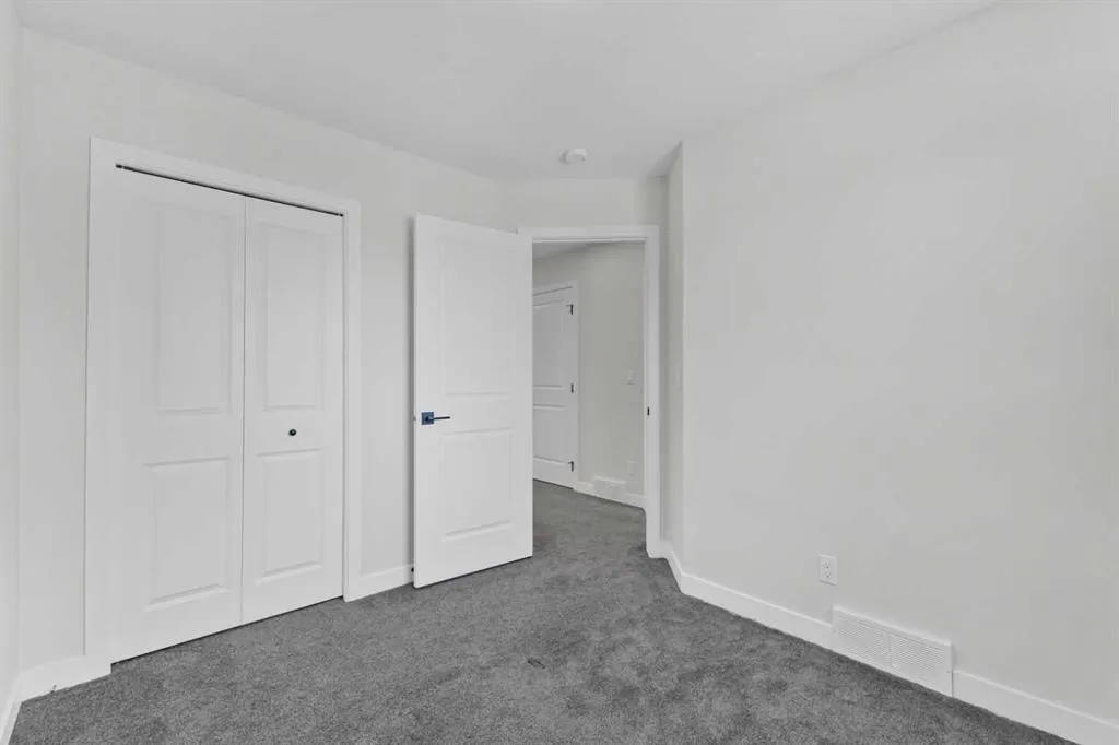 33 BELMONT Drive SW