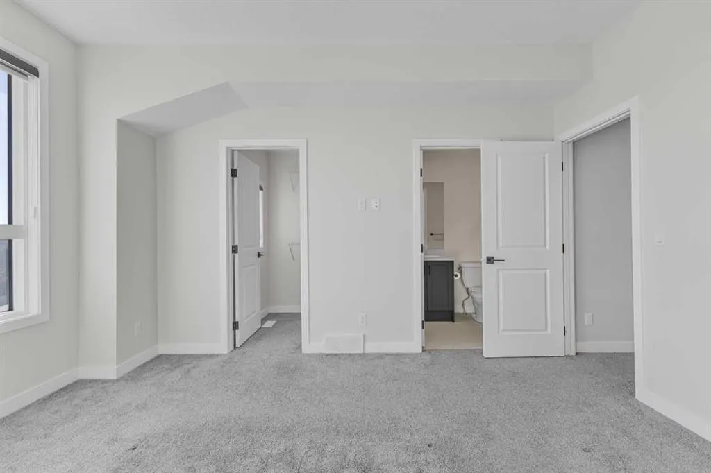 33 BELMONT Drive SW