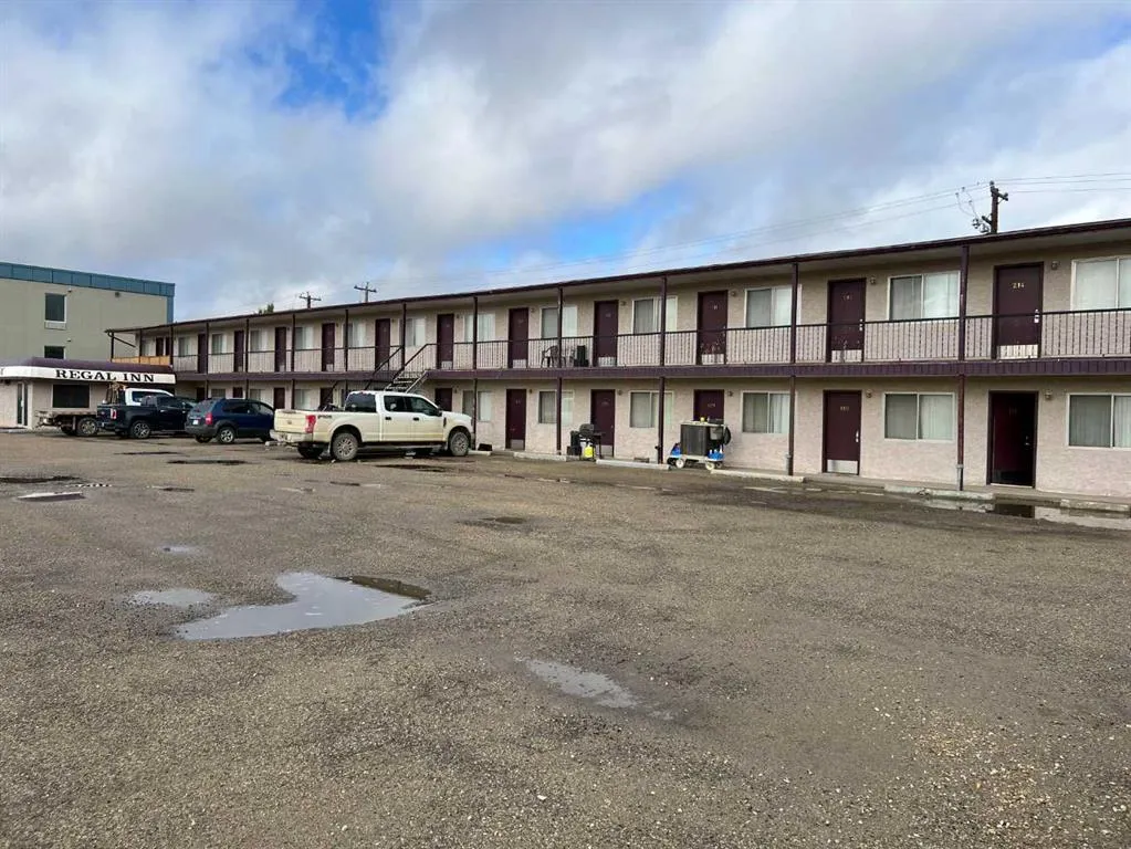 108 HIGHWAY Avenue