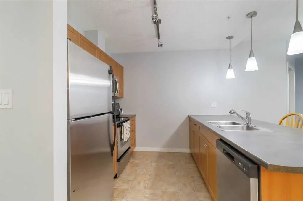 136B Sandpiper Road, #414