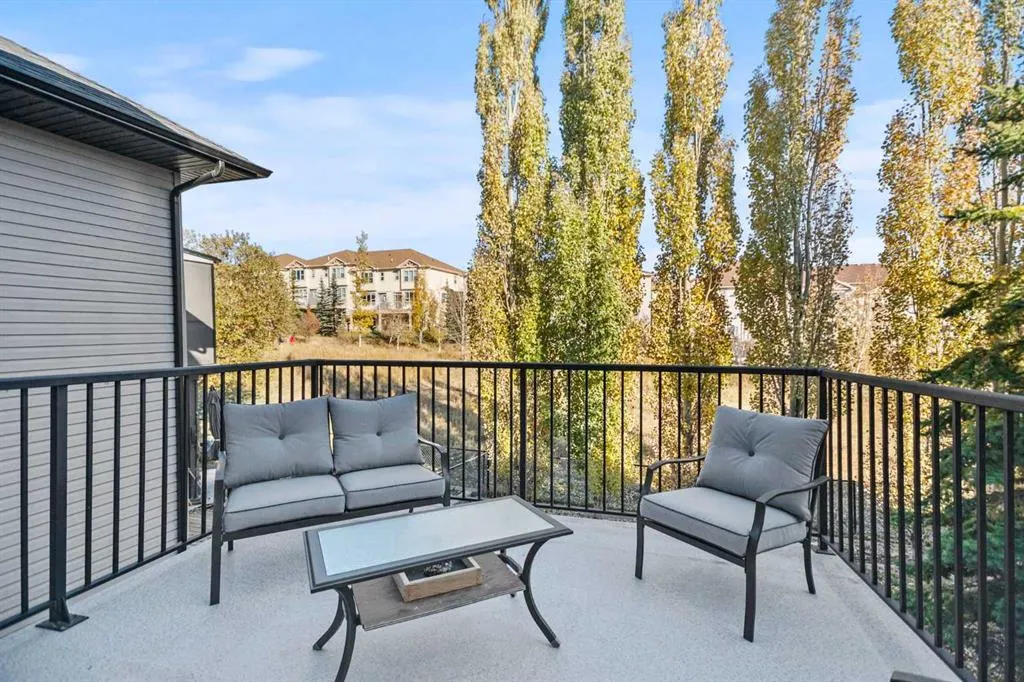 232 Sunset Close