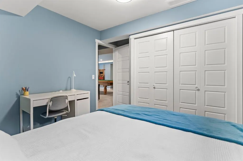 498 Tuscany Ravine Road NW