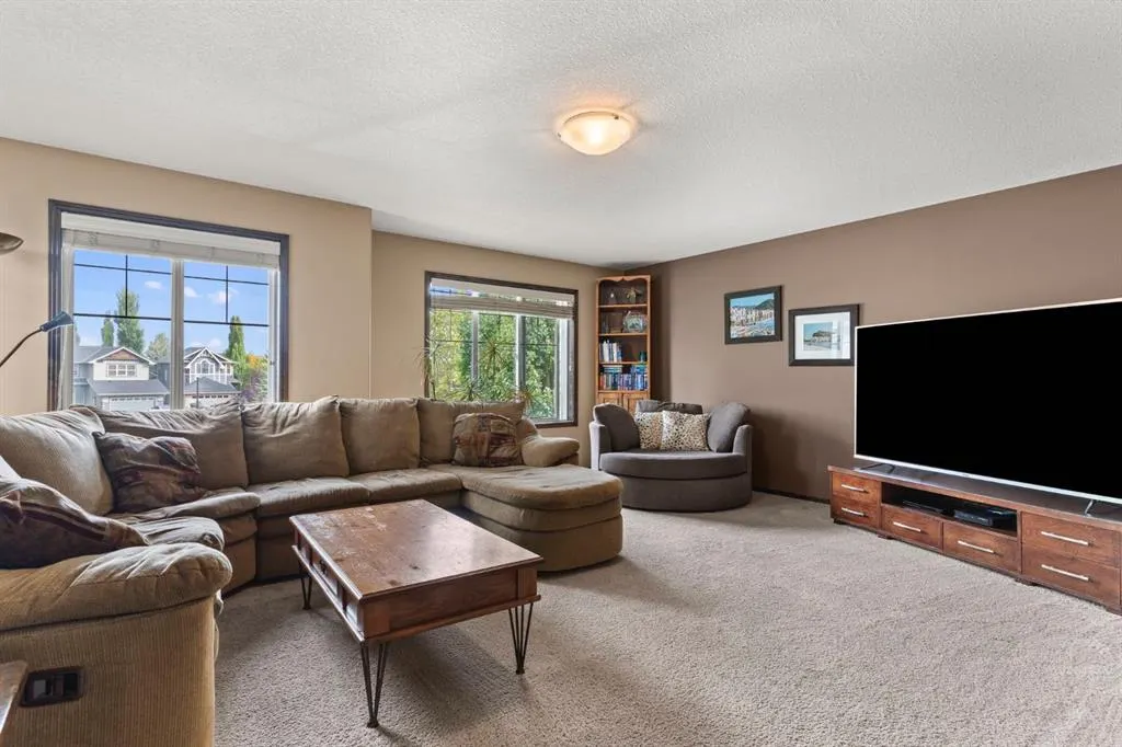 498 Tuscany Ravine Road NW