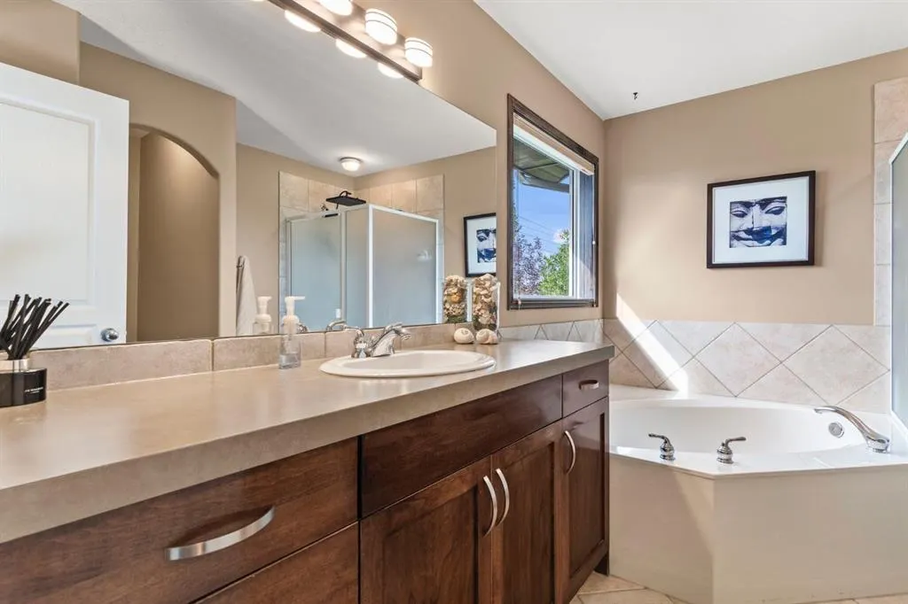 498 Tuscany Ravine Road NW