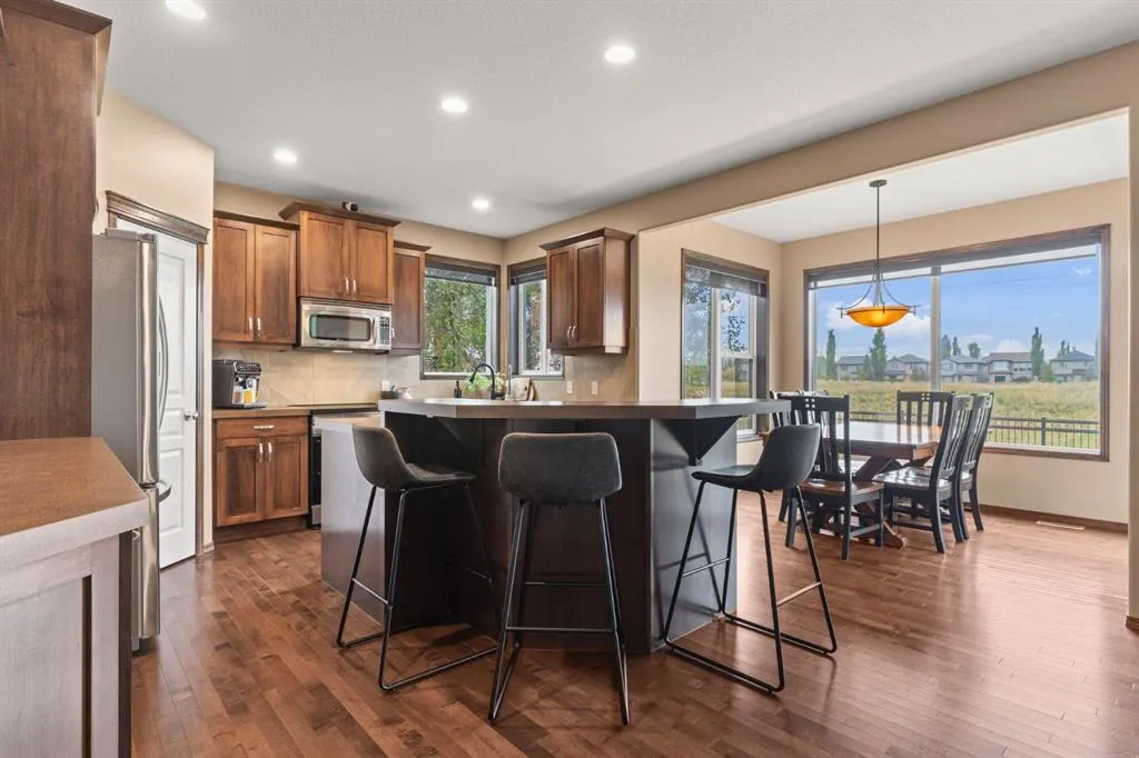 498 Tuscany Ravine Road NW