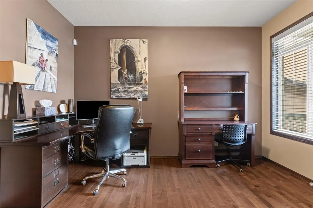 498 Tuscany Ravine Road NW