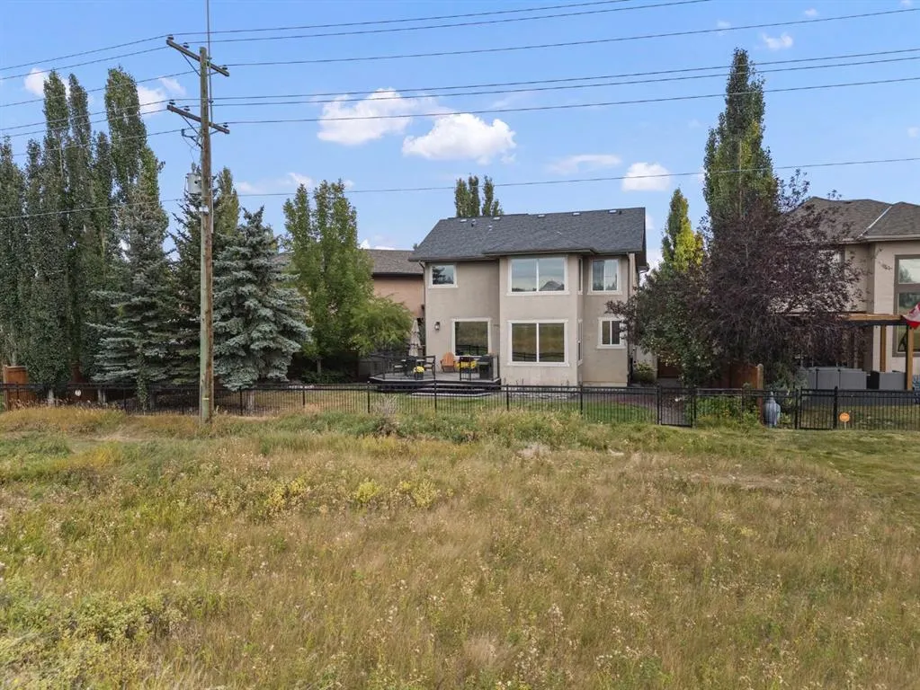 498 Tuscany Ravine Road NW