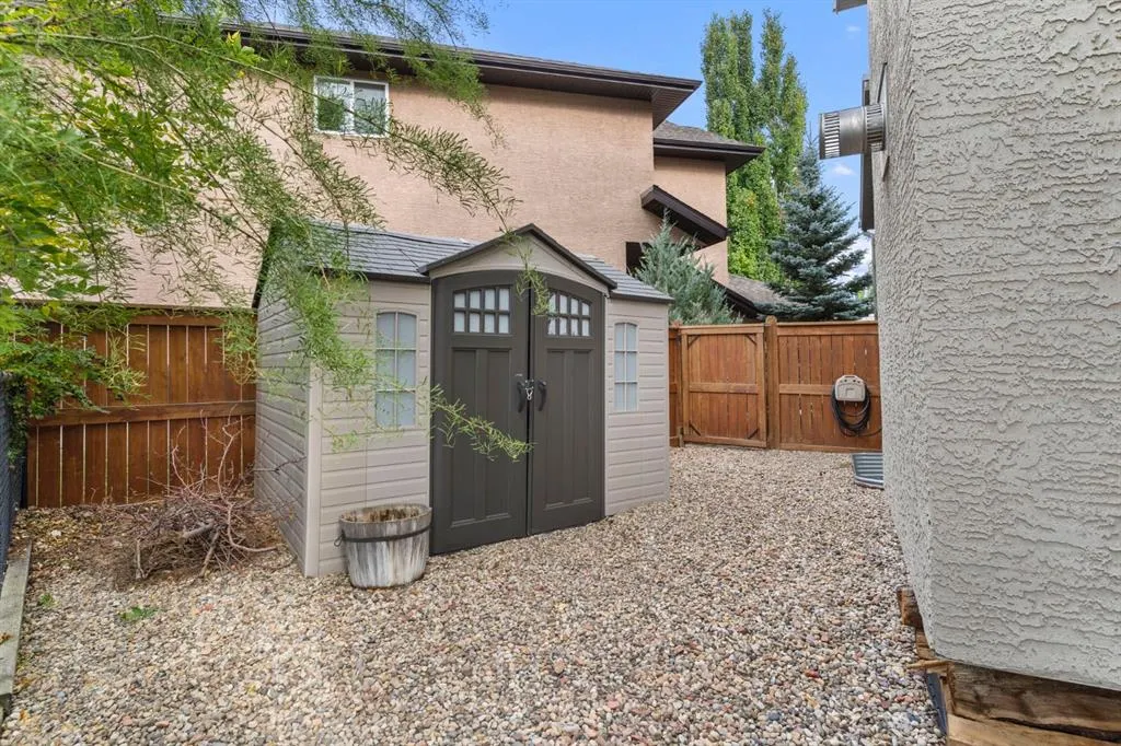 498 Tuscany Ravine Road NW