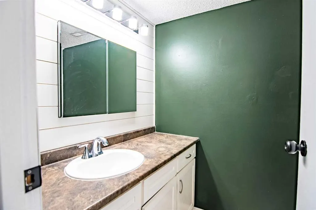 6320 58 Avenue, #2