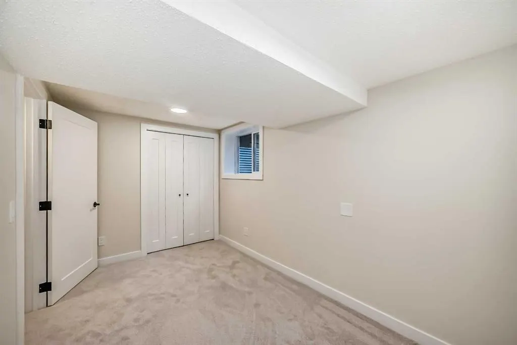 311 Shawnessy Drive SW