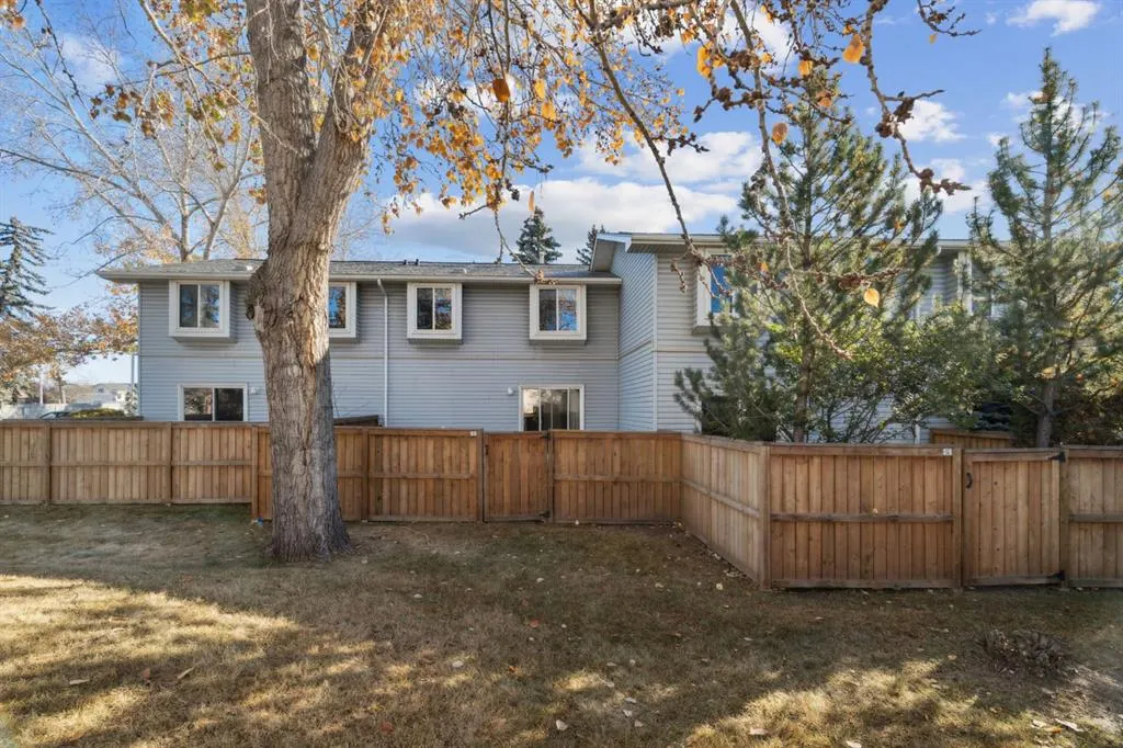 4810 40 Avenue SW, #15