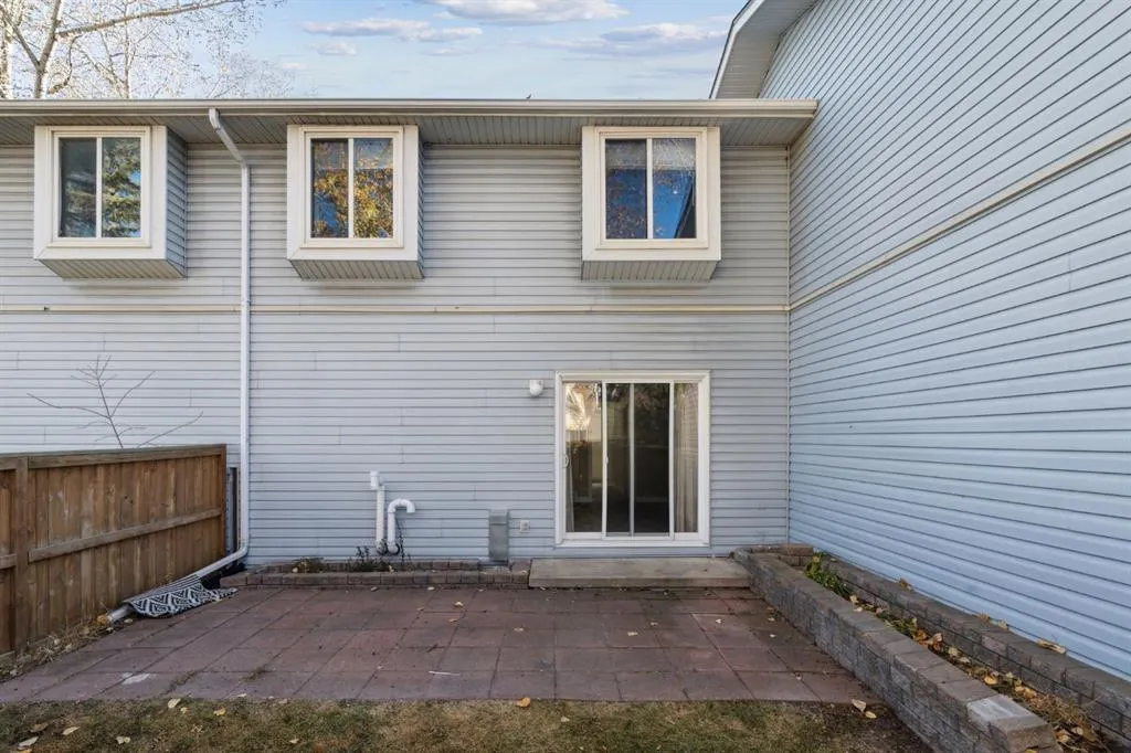 4810 40 Avenue SW, #15