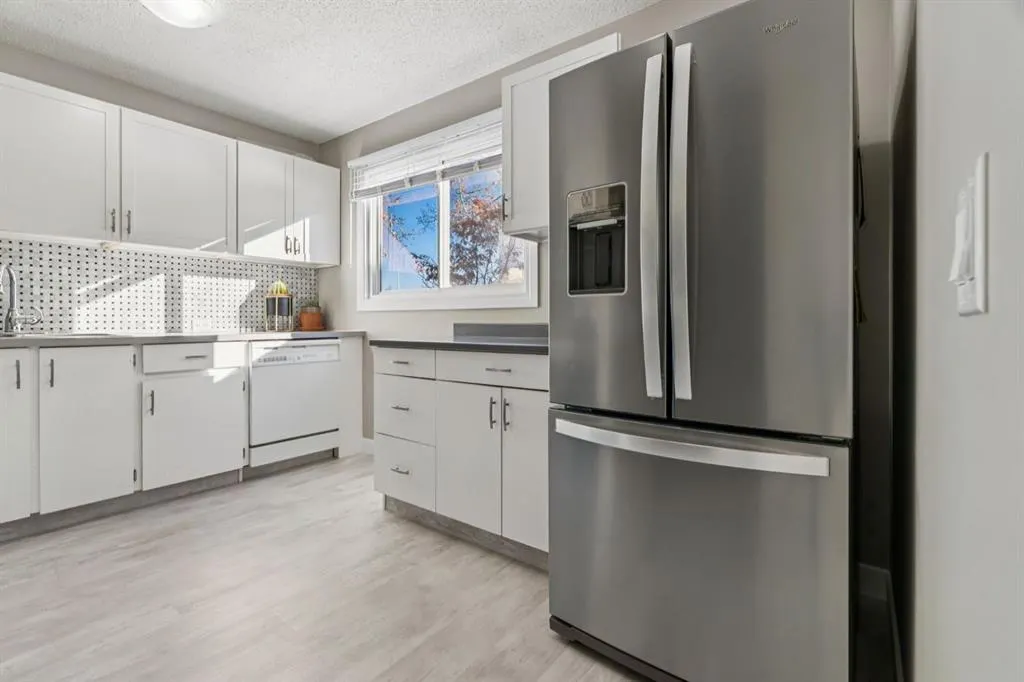 4810 40 Avenue SW, #15