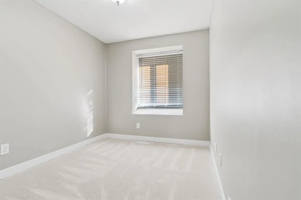 4810 40 Avenue SW, #15