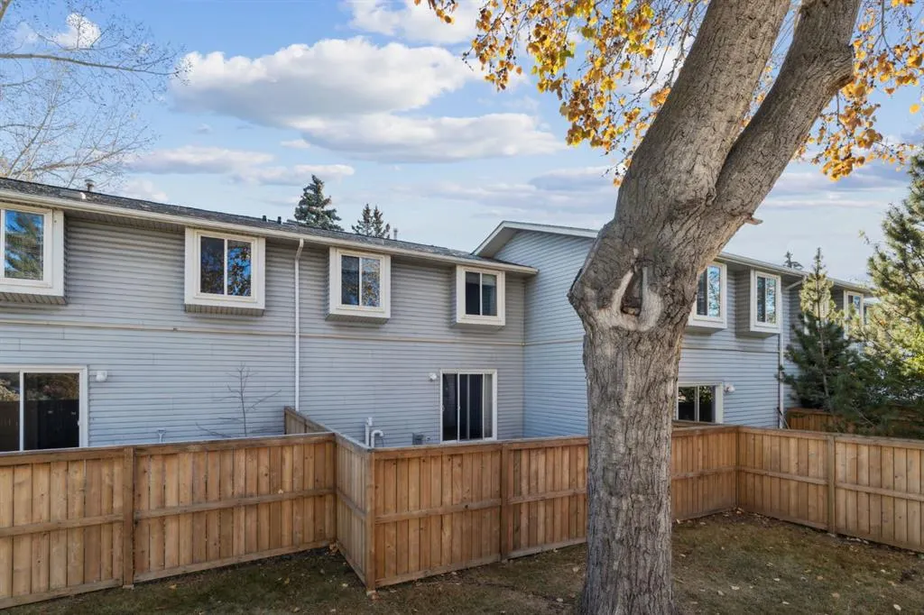 4810 40 Avenue SW, #15