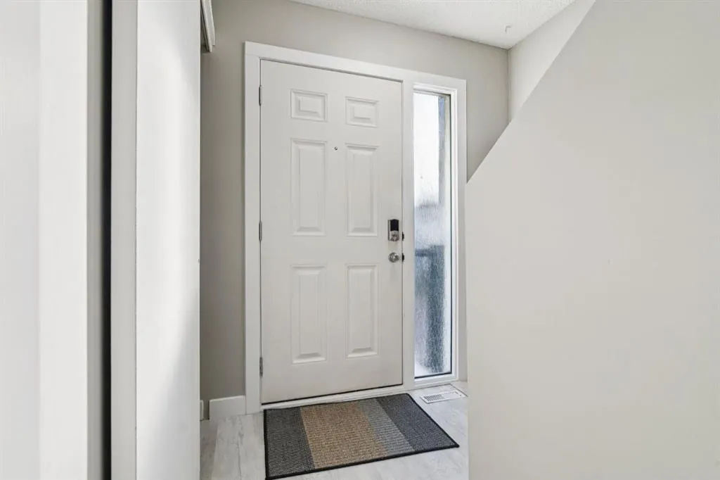 4810 40 Avenue SW, #15