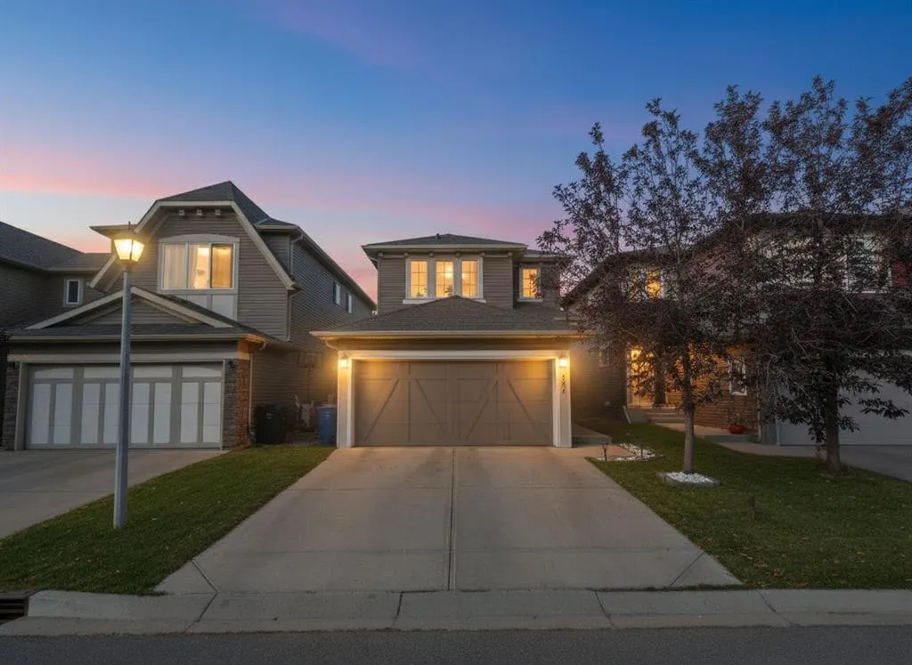 551 EVANSBOROUGH Way NW