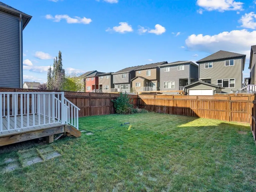 551 EVANSBOROUGH Way NW