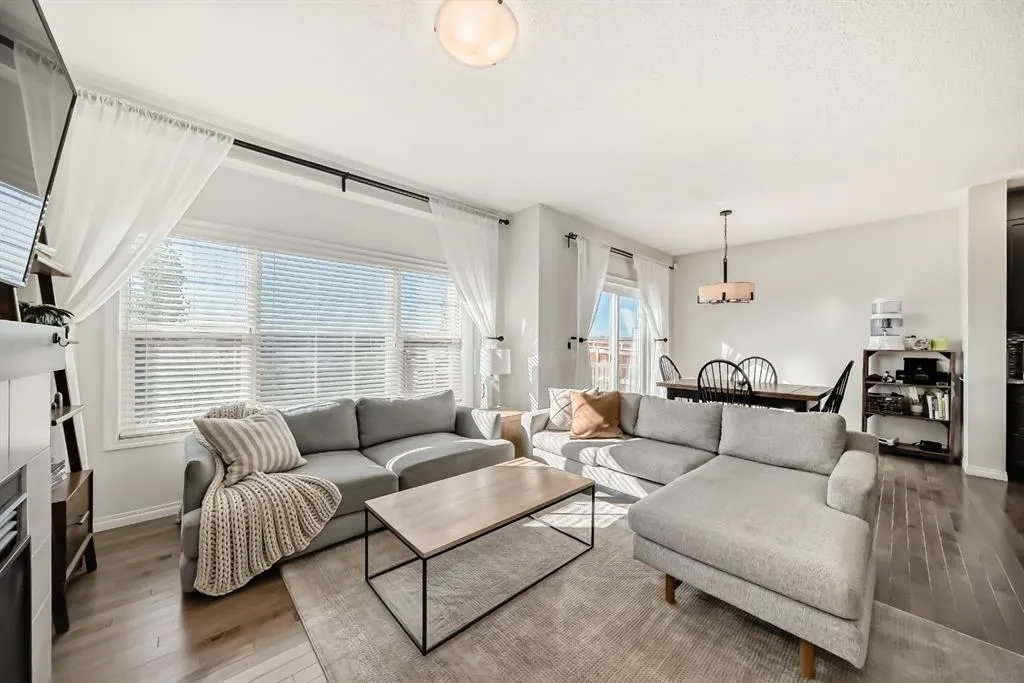 188 Walden Parade SE