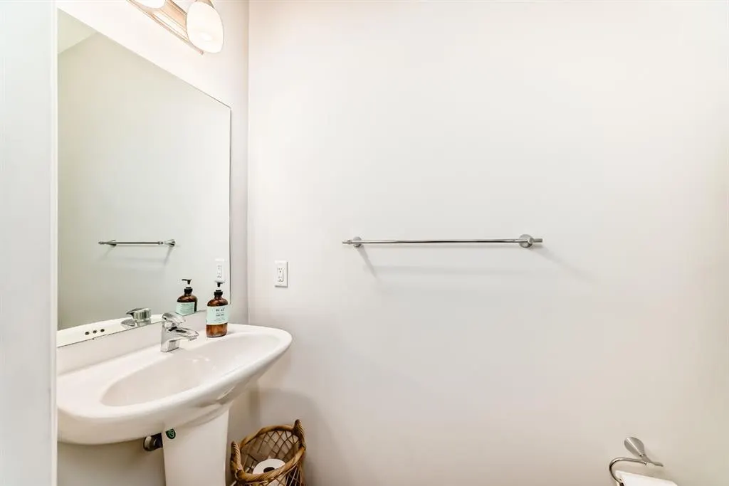 188 Walden Parade SE