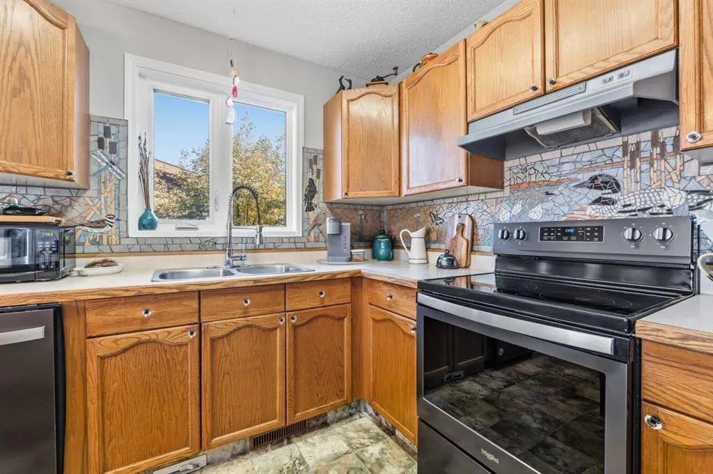 34 Hollinger Drive
