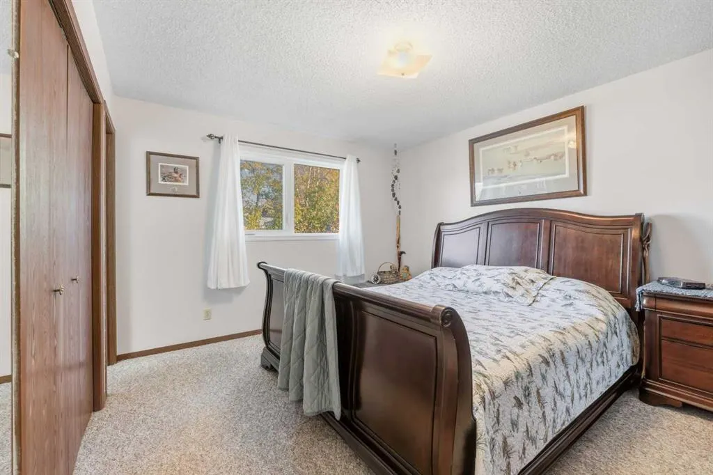 34 Hollinger Drive