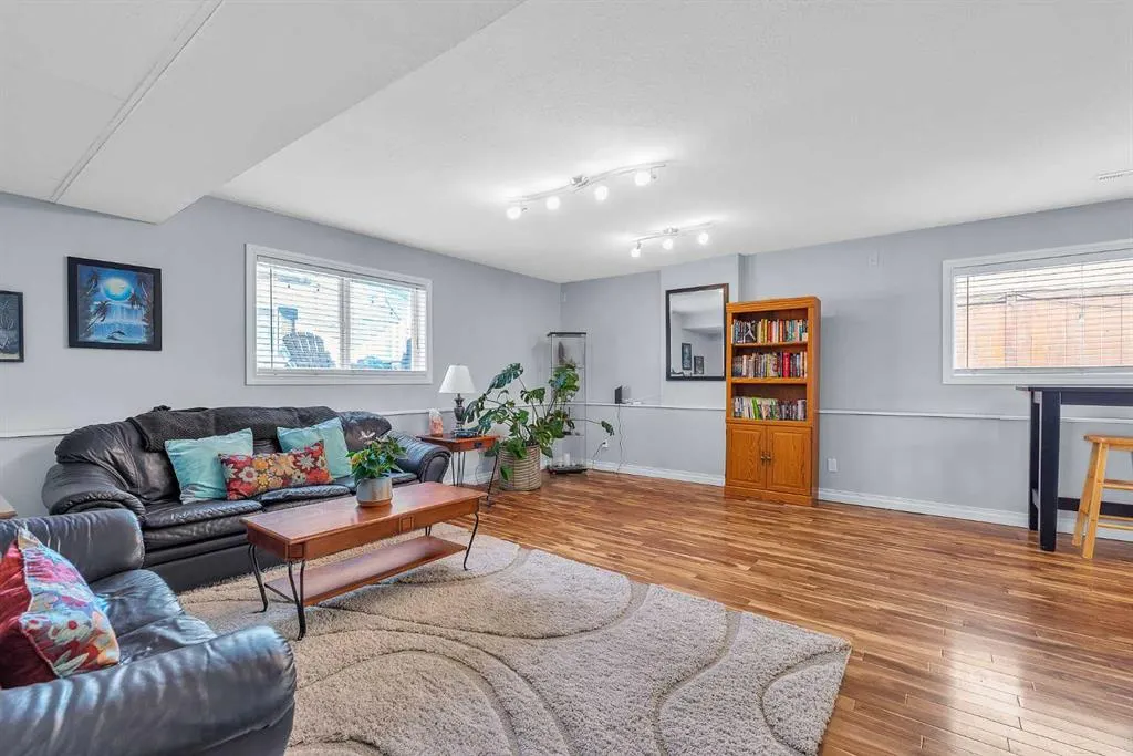 236 MT. Aberdeen Close SE