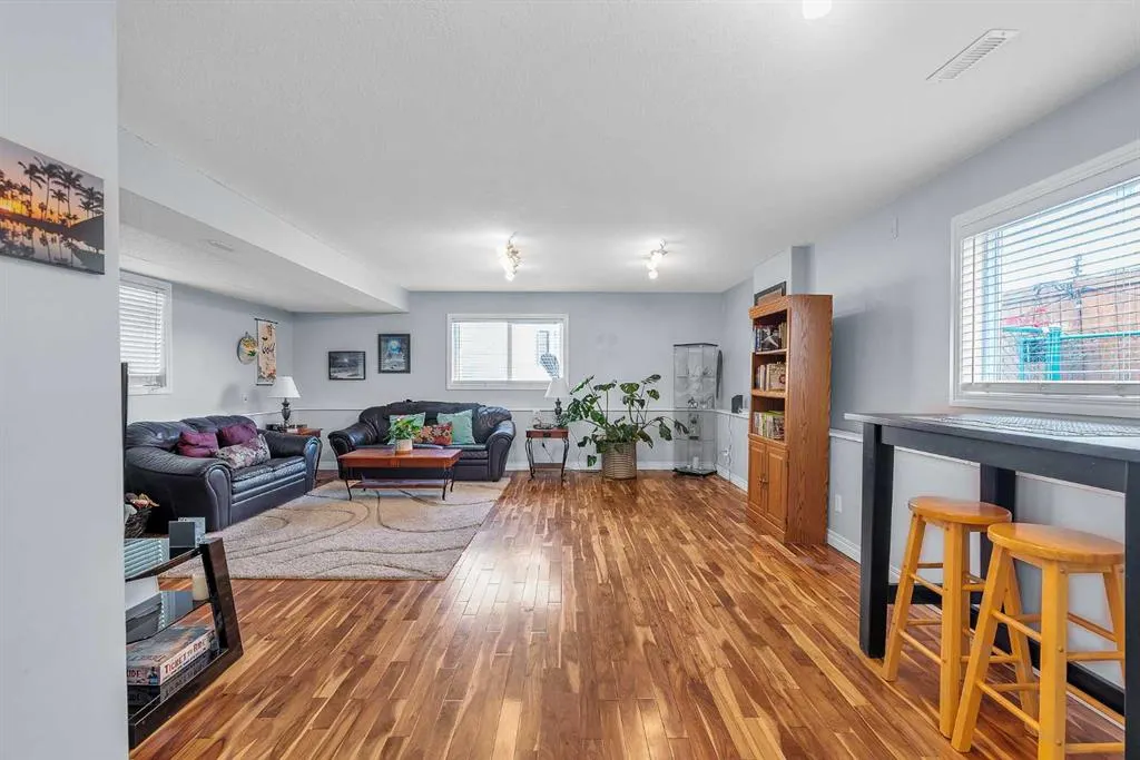 236 MT. Aberdeen Close SE