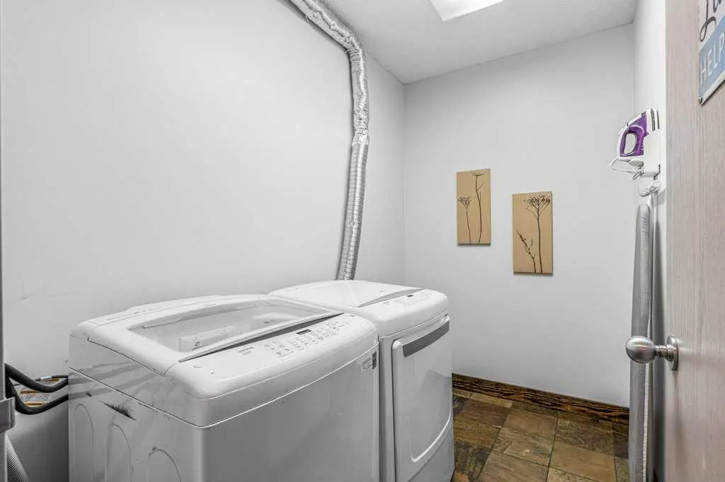 1151 Sidney Street, #306