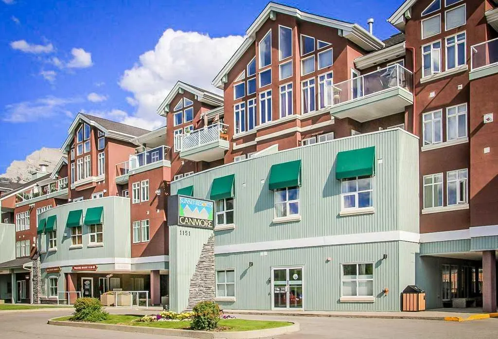 1151 Sidney Street, #306