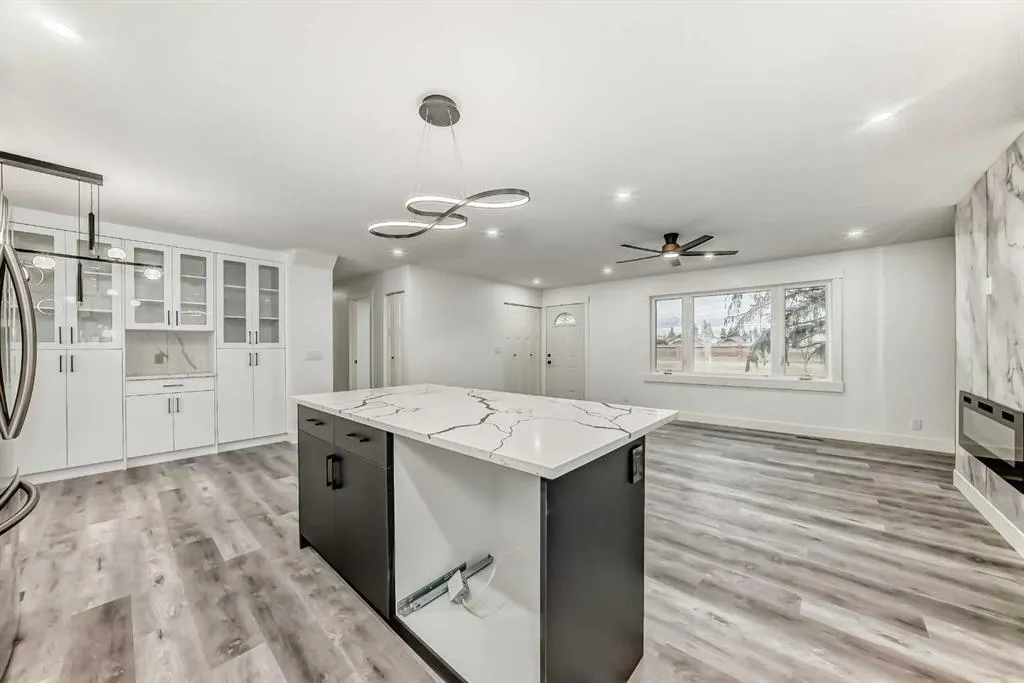 432 Ogden Drive SE