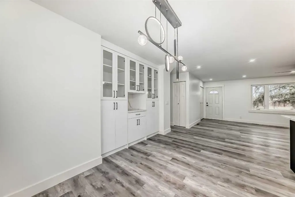 432 Ogden Drive SE