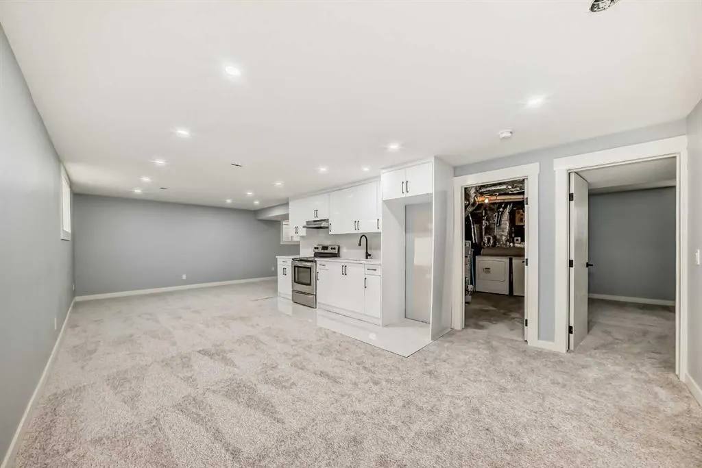 432 Ogden Drive SE