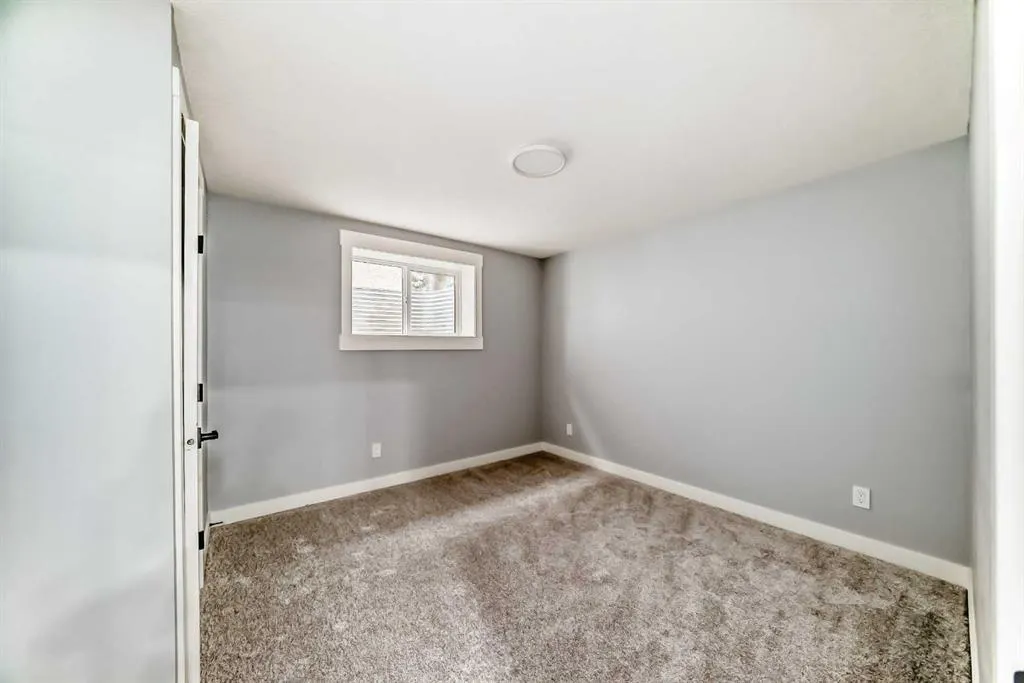 432 Ogden Drive SE