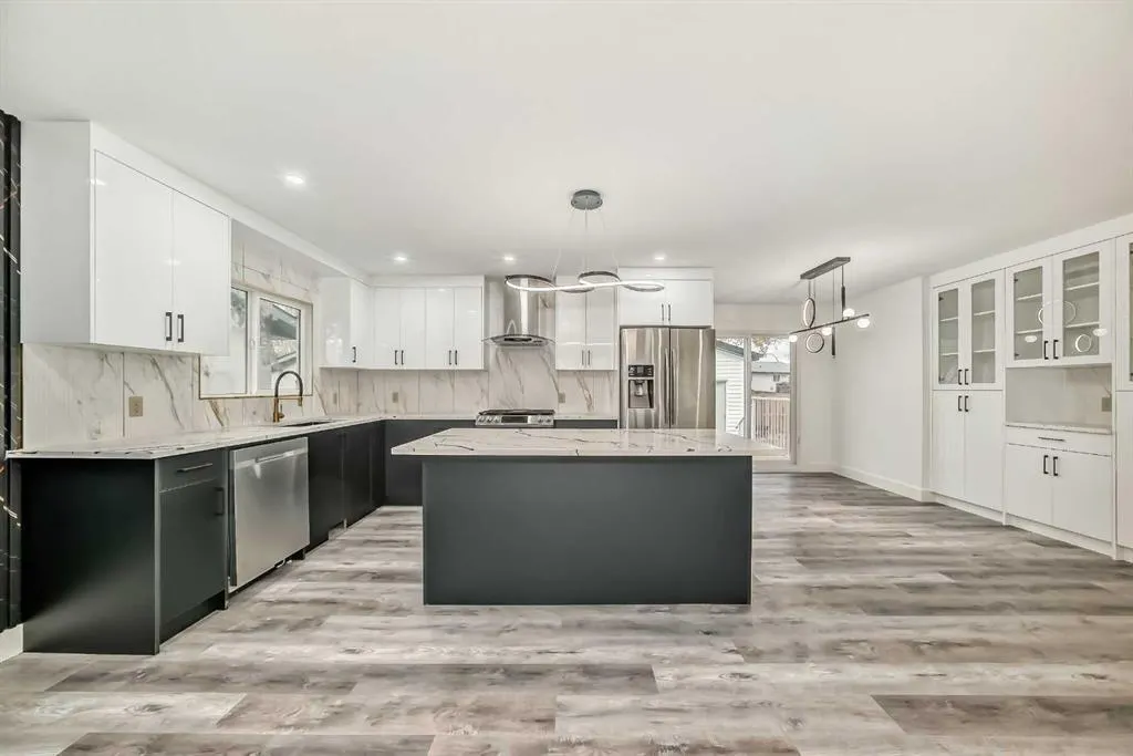 432 Ogden Drive SE