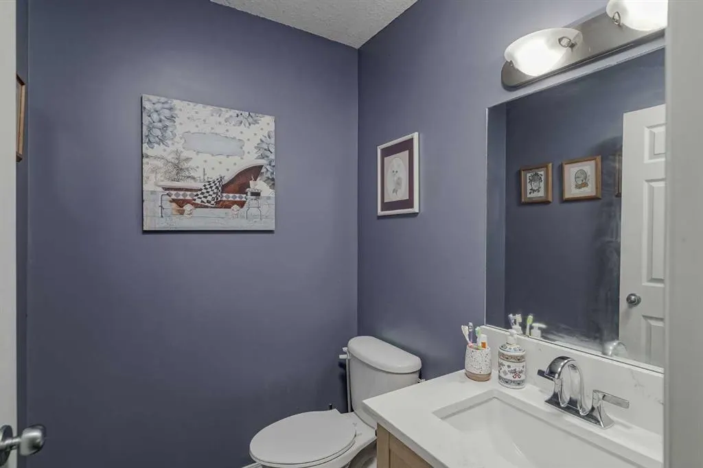 102 Canoe Square SW, #7