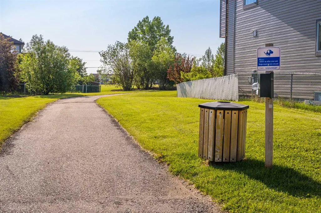 102 Canoe Square SW, #7