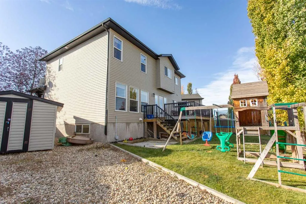 35 Woodrow Close