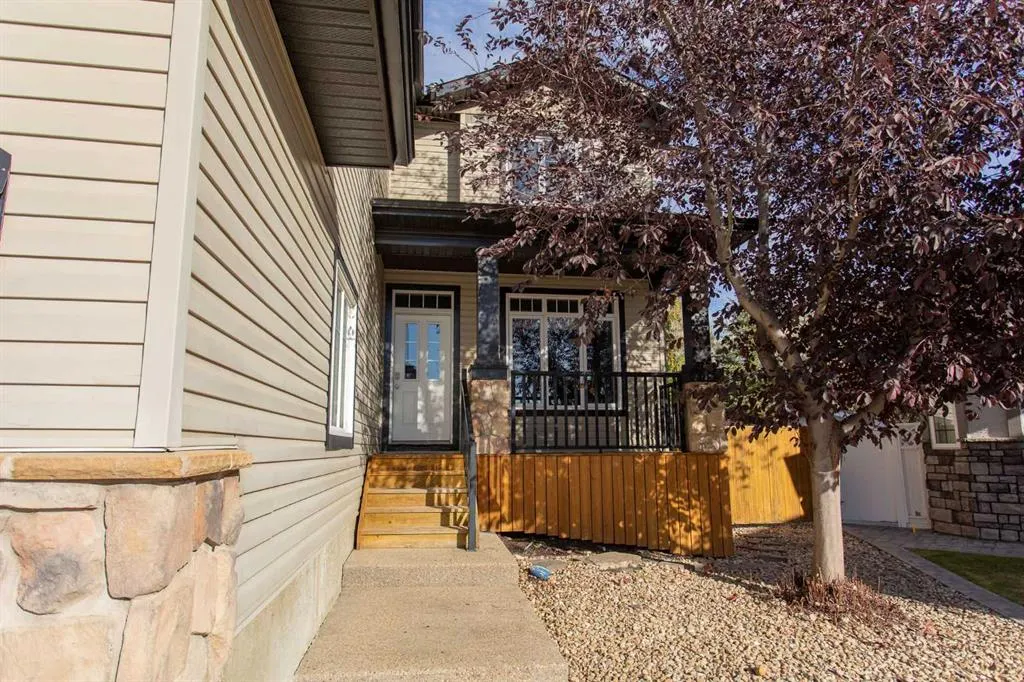 35 Woodrow Close