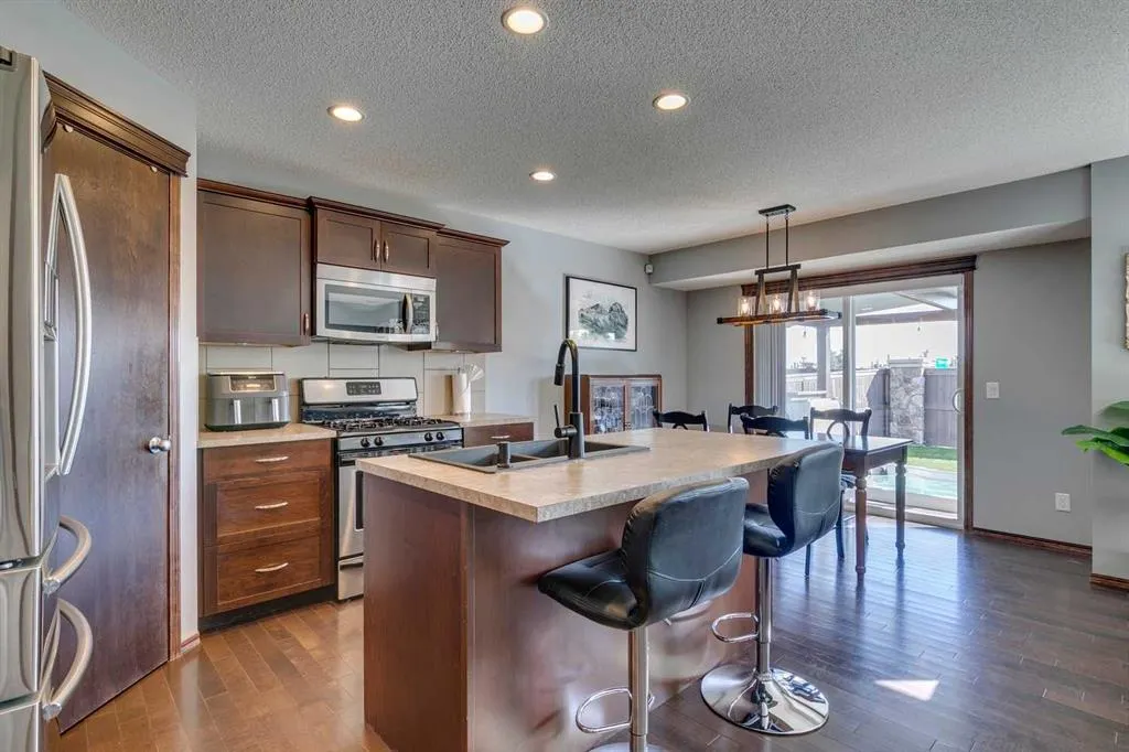 180 Cranberry Circle SE