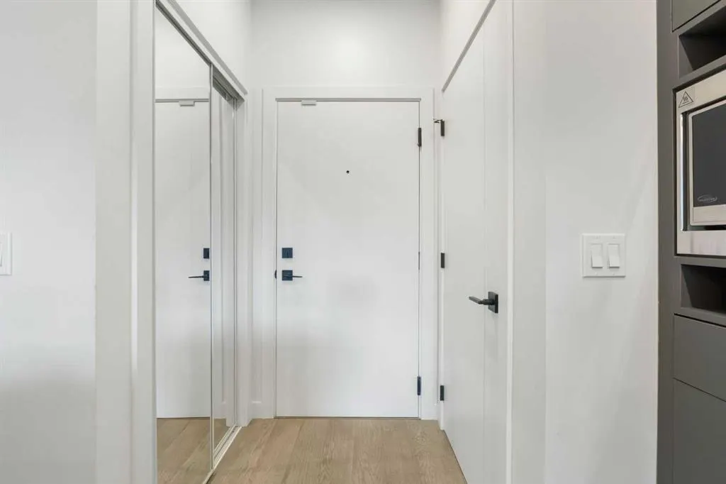 4275 Norford Avenue NW, #325