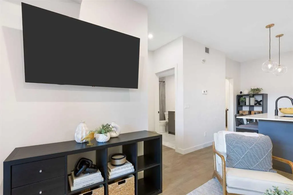 4275 Norford Avenue NW, #325