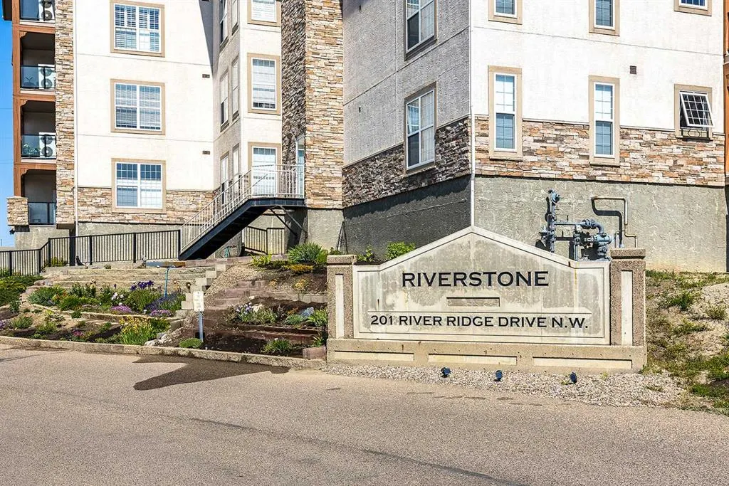 201 River Ridge Drive NW, #329